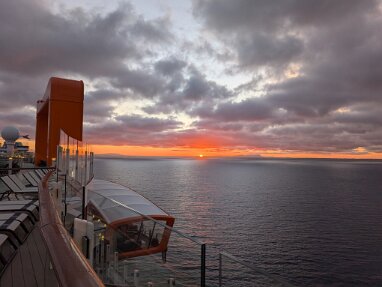Sea & Sky